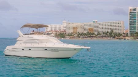 Sea Ray Flybridge 46ft - Tour 2 Hours - Cancun