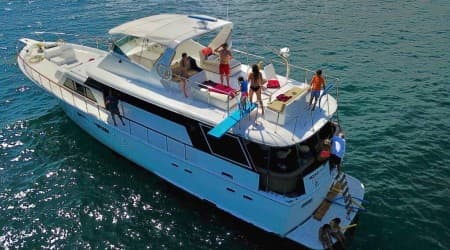80ft Hatteras Private Yatch 40 passengers for rent in amazing Acapulco, Mexico