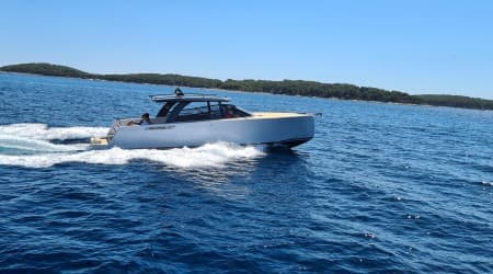 Colnago 45 - Luxury Private Speedboat Tour from Hvar