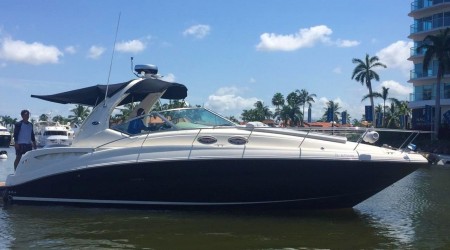 Luxurious Sea Ray 34
