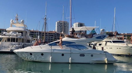 Amazing Azimut 43