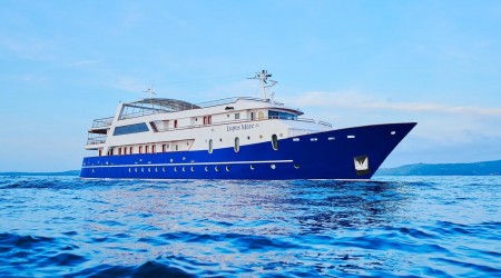 Lupus Mare power yacht