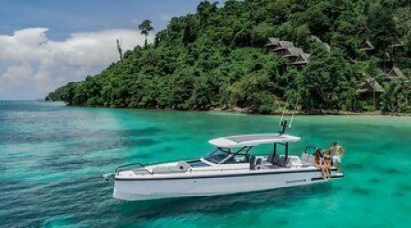 Get off the beaten track and discover the magic of the Whitsundays with us!