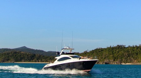 A 78ft premium Whitsundays sports yacht, La Mar redefines tropical luxury.