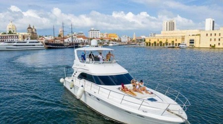 The Cork Trick is a very comfortable yacht, its outdoor spaces are great!
