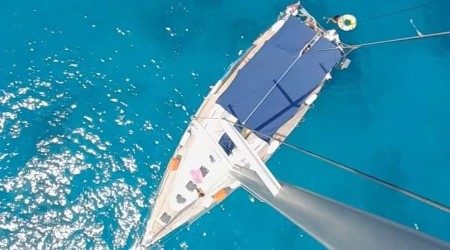 Sailing to Comino on 48ft Beneteau Sailboat