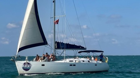 Private Luxury Sailing Charter in Grand Cayman - Stingray City & Reef Exploratio